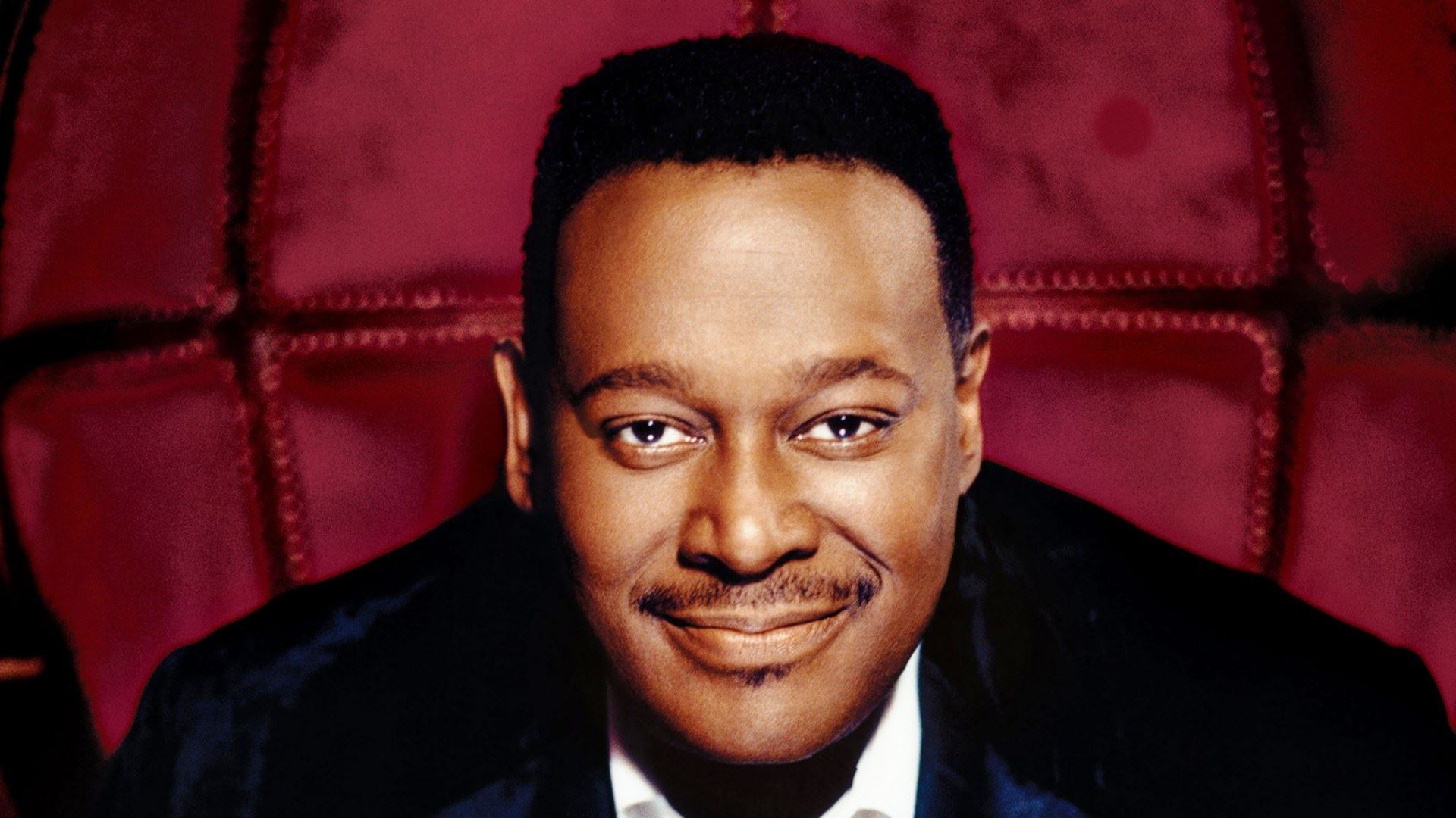 LutherVandross_smiling