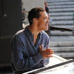 El DeBarge playing during sound check