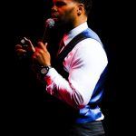 Eric Roberson performing