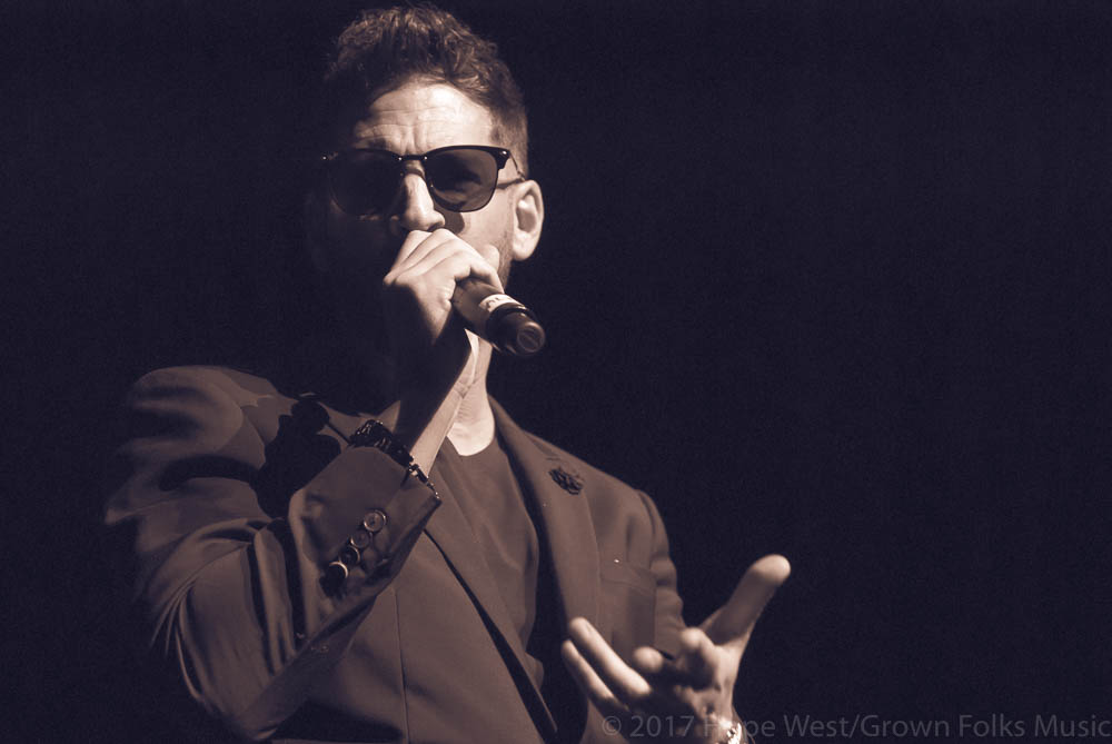 Jon B performing onstage at The Fox Theatre