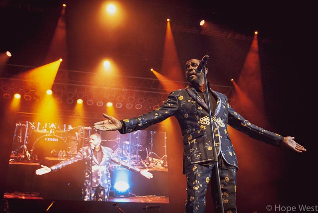 Freddie Jackson performing onstage in Atlanta