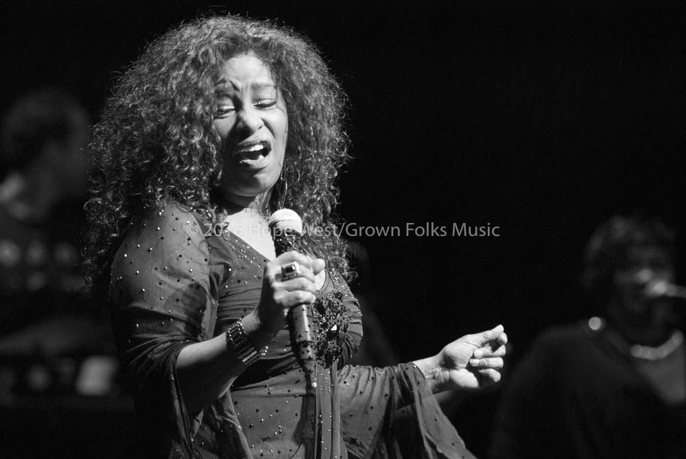 Chaka Khan in her return performance to the stage (Cobb Energy Performing Arts Centre)