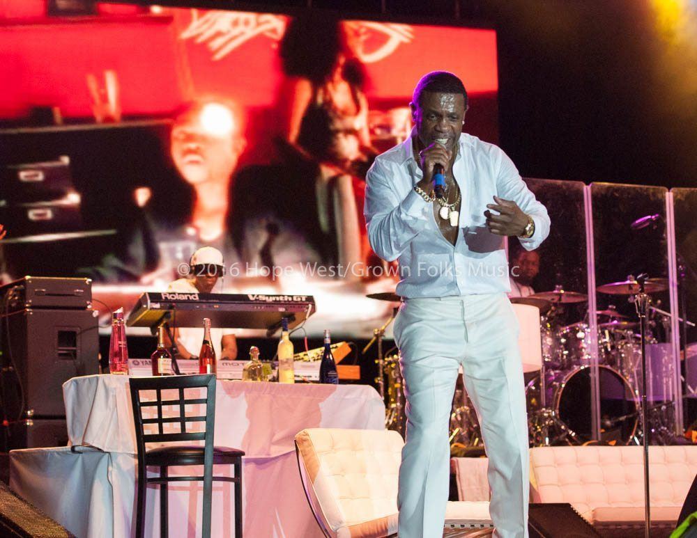 Keith Sweat performing at Wolf Creek