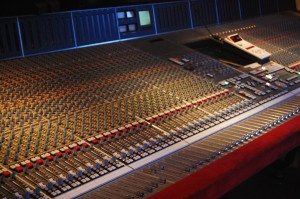 SSL_SL9000J_(72ch)_@_The_Cutting_Room_Recording_Studios,_NYC